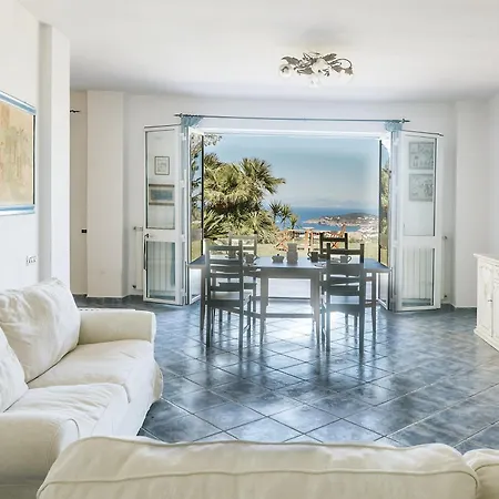 Дом отдыха With Infinity Garden And Sea View
