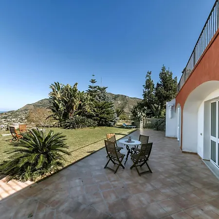 Casa de Férias Casa Del Passero - With Infinity Garden And Sea View Forio di Ischia